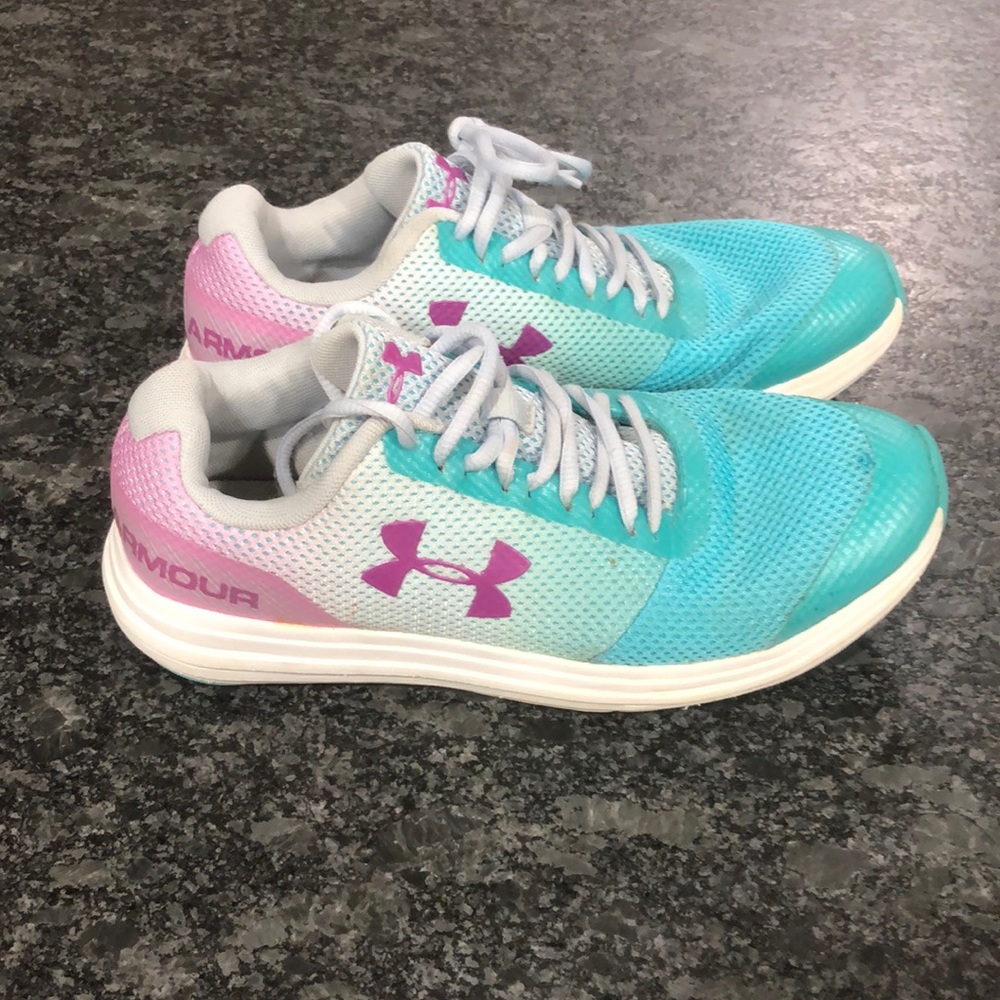 Girls Under Armour Sneakers size 6Y